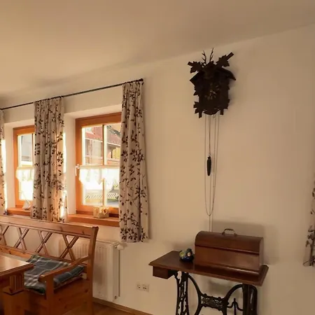Pilzhof Apartmán *