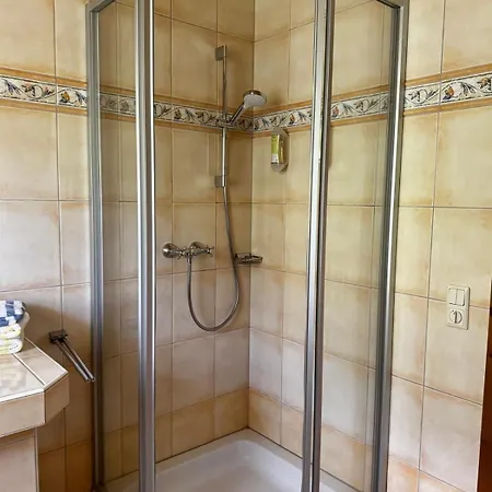 Pilzhof アパート フィルツモース